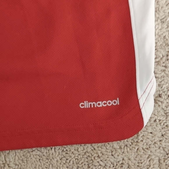 Adidas shirt. SizeL - Picture 6 of 7